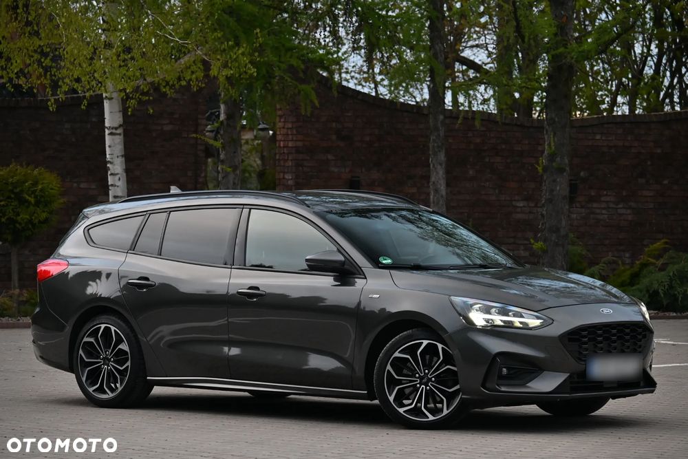 Ford Focus 1.5 EcoBoost ST-Line - 10