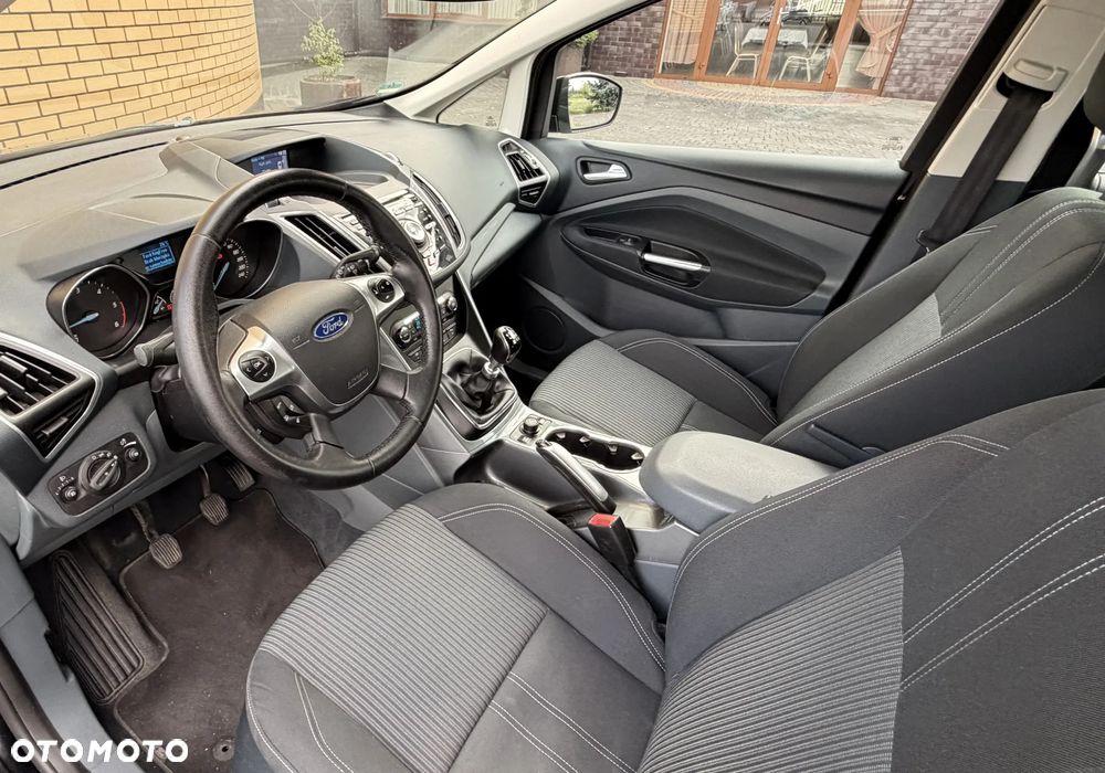 Ford Grand C-MAX 2.0 TDCi Titanium - 25