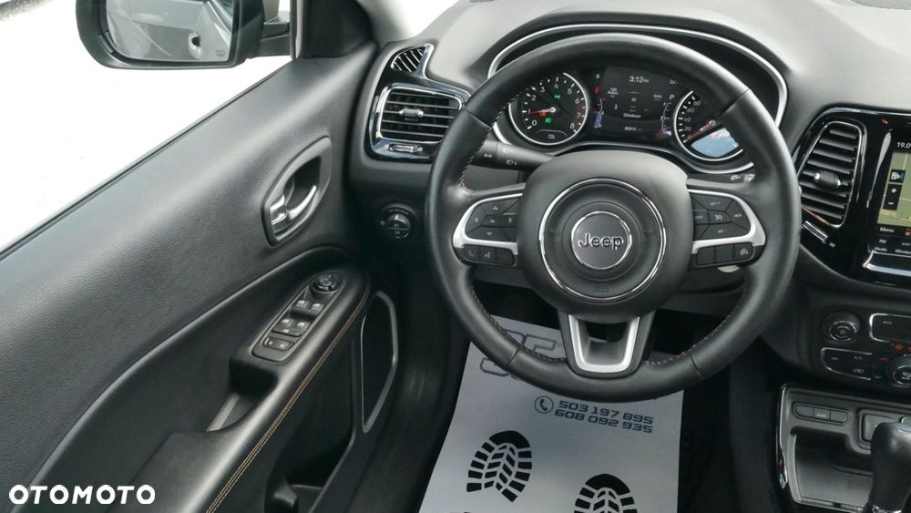 Jeep Compass - 11