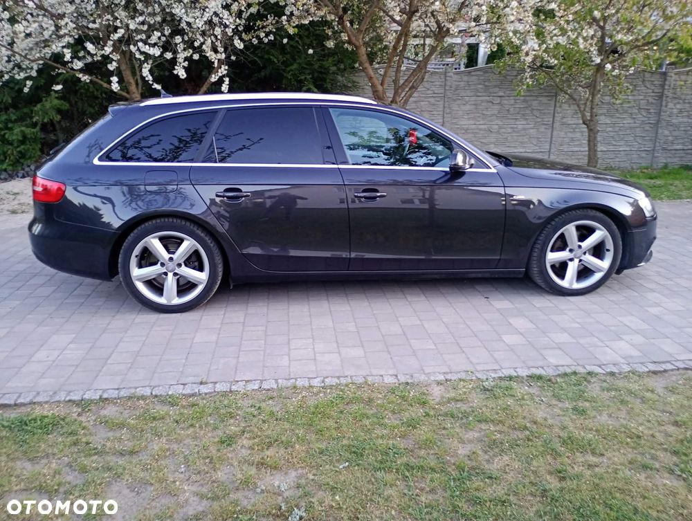 Audi A4 Avant 2.0 TDI DPF S line Sportpaket - 3