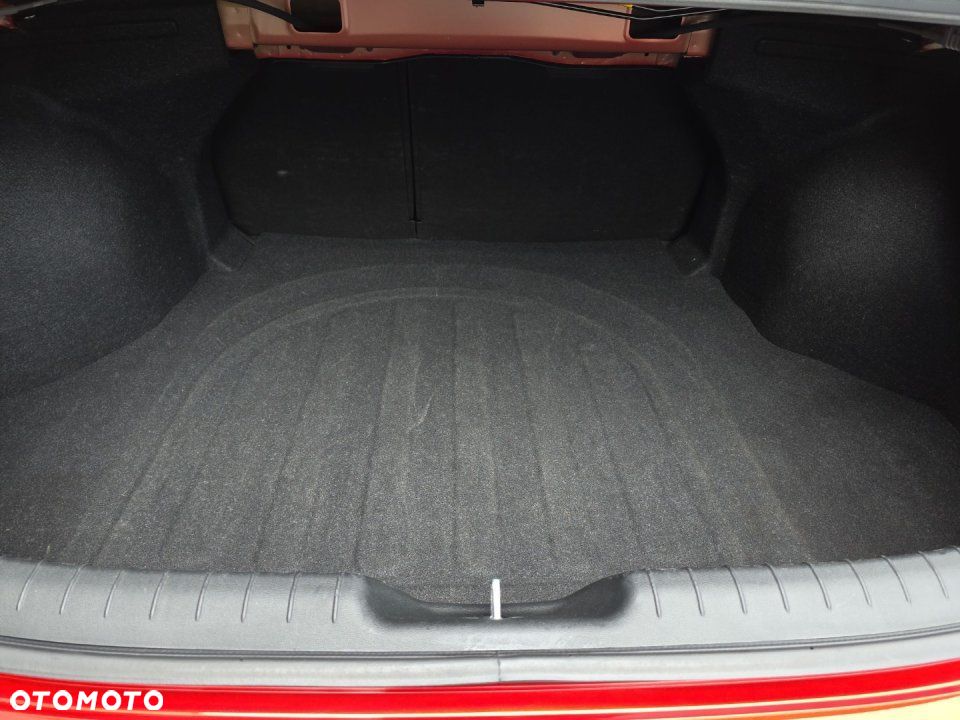Hyundai Elantra - 18