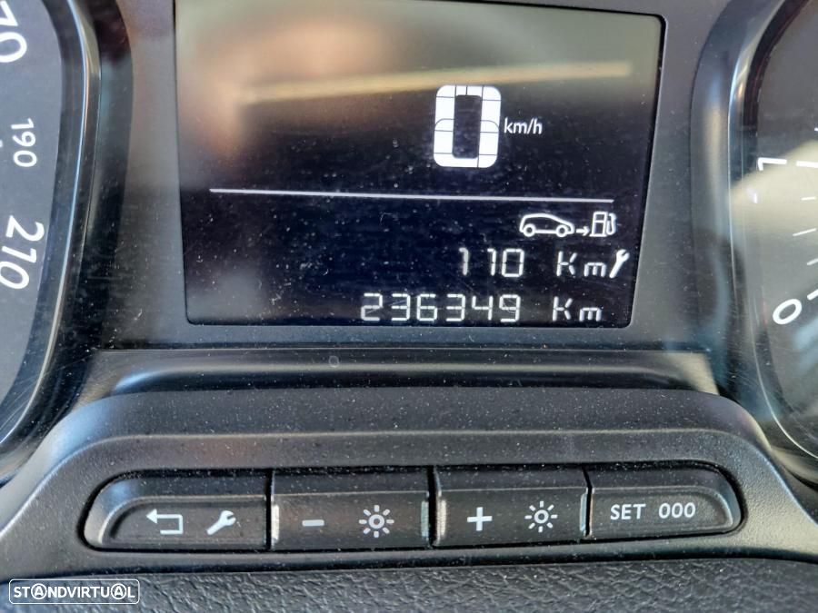 Toyota Proace Verso 1.5 D-4D L1 1.0T Comfort 9L PDL - 8