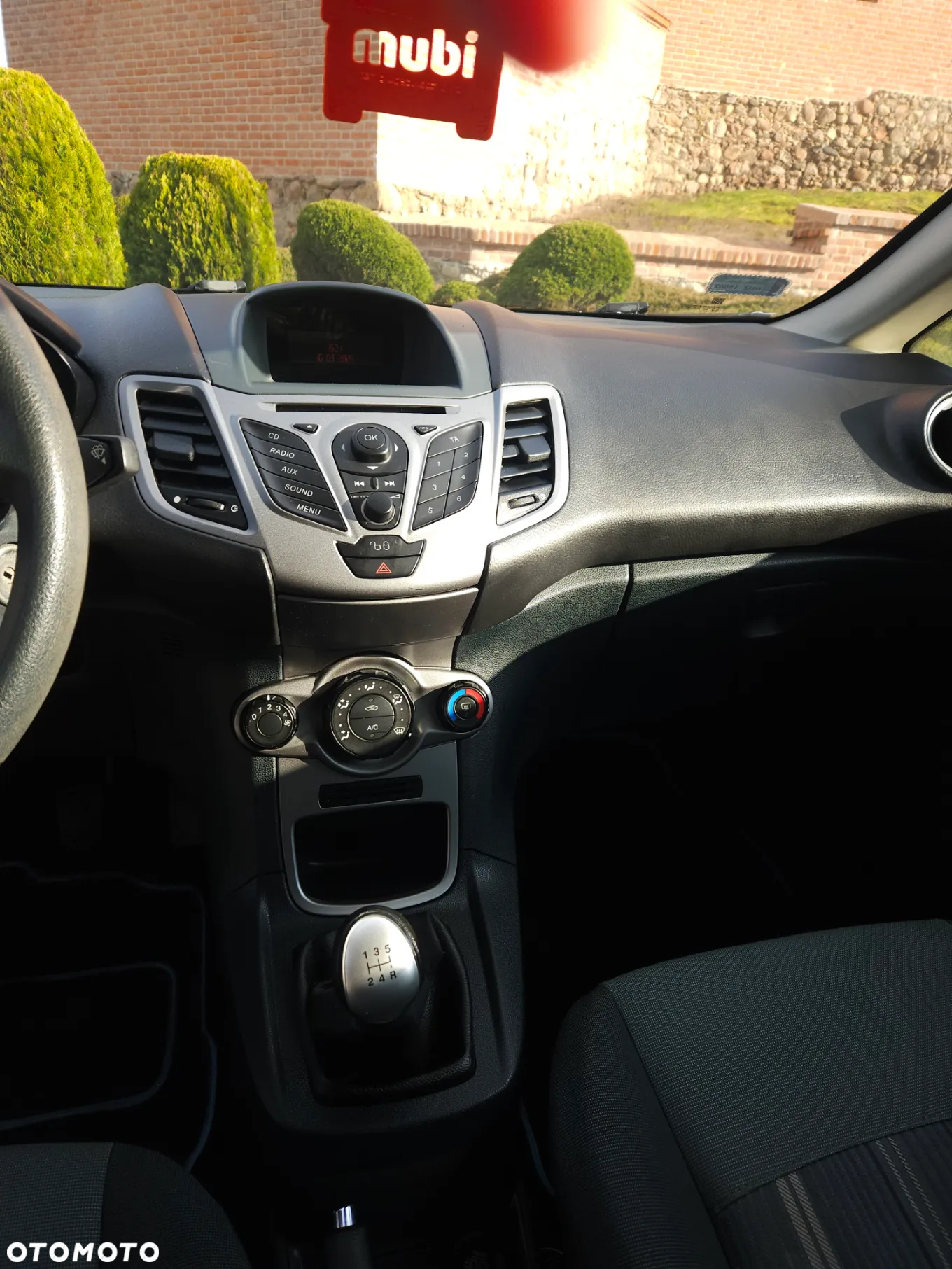 Ford Fiesta - 23