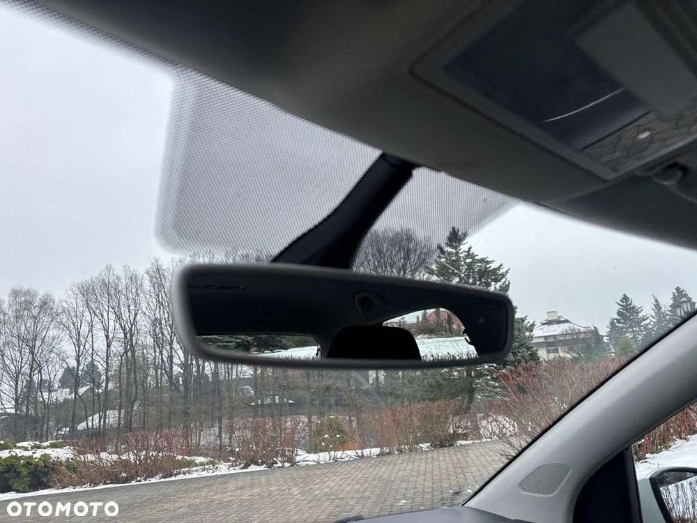 Volkswagen Polo 1.4 TDI Blue Motion Technology Lounge - 32