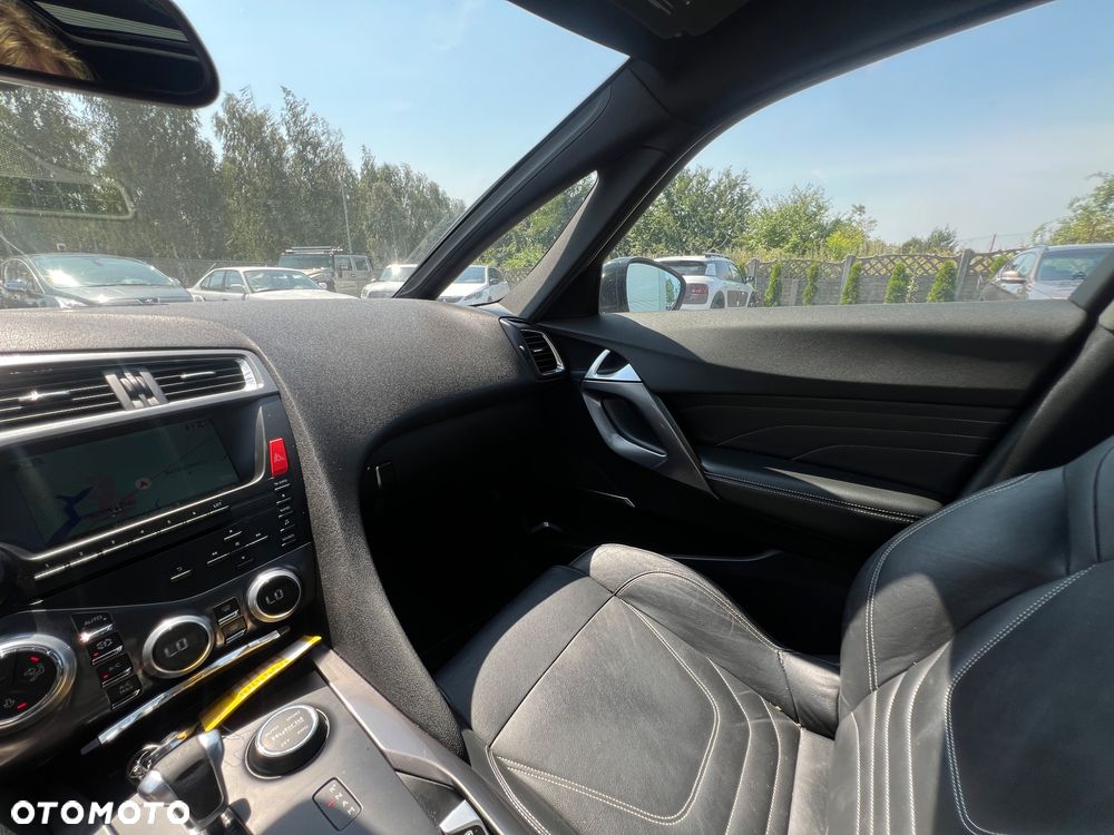 Citroën DS5 Hybrid4 EGS6 SportChic - 20