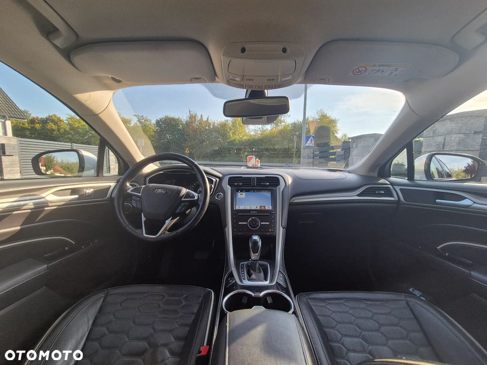Ford Mondeo 2.0 EcoBoost STart-Stopp Autom Vignale - 9