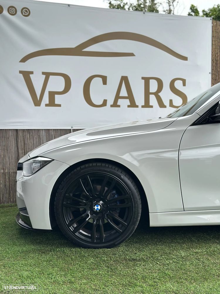 BMW 318 d Pack M - 12