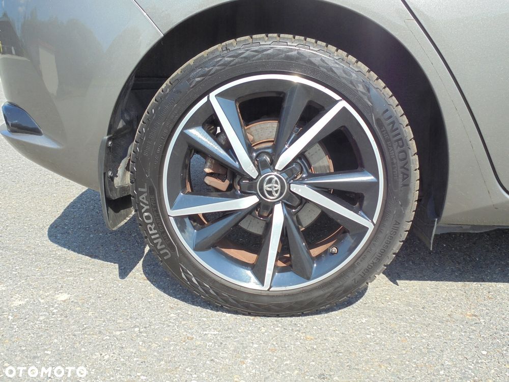 Toyota Auris - 18