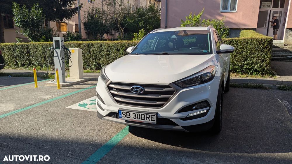Hyundai Tucson 2.0 CRDI 4WD 6MT Style - 1