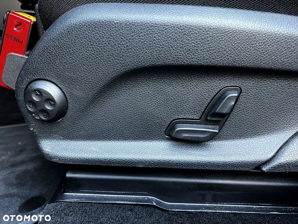 Mercedes-Benz GLC 300 de 4-Matic Business Edition - 22