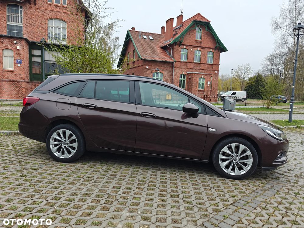 Opel Astra 1.6 CDTI DPF ecoFLEX TourerStart/Stop Exklusiv - 22