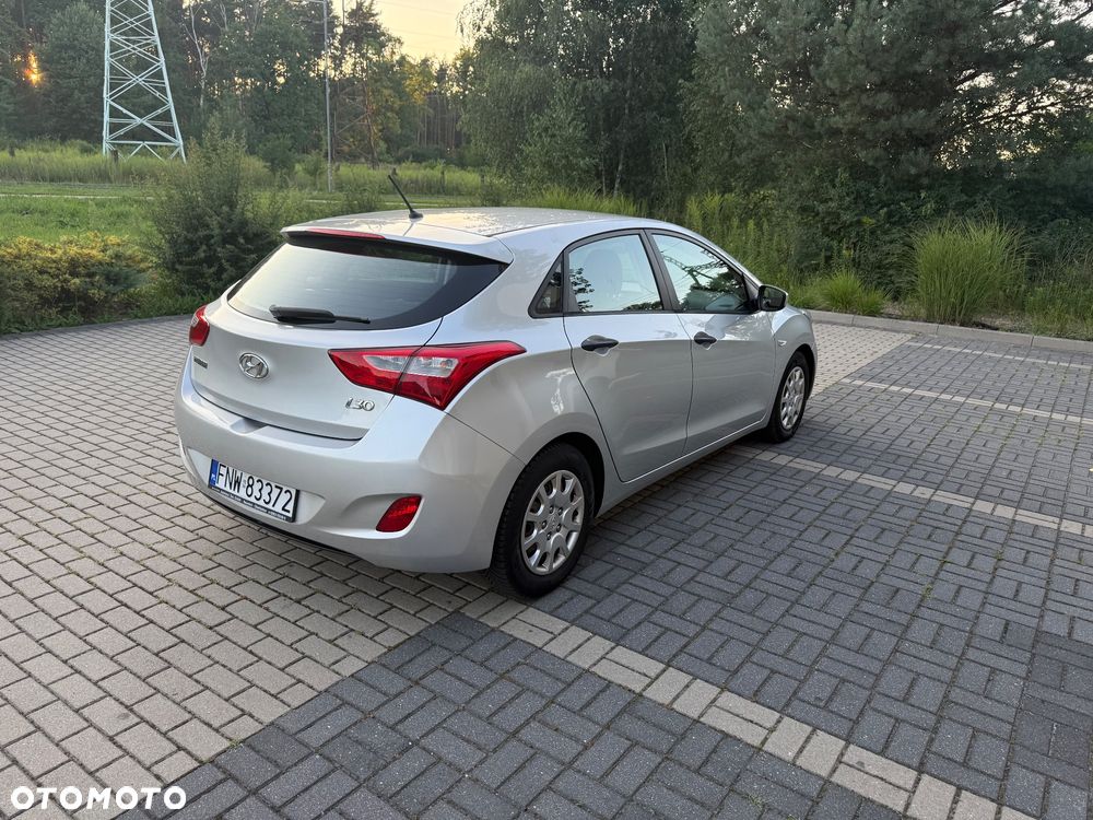 Hyundai i30 1.4 Classic + - 5