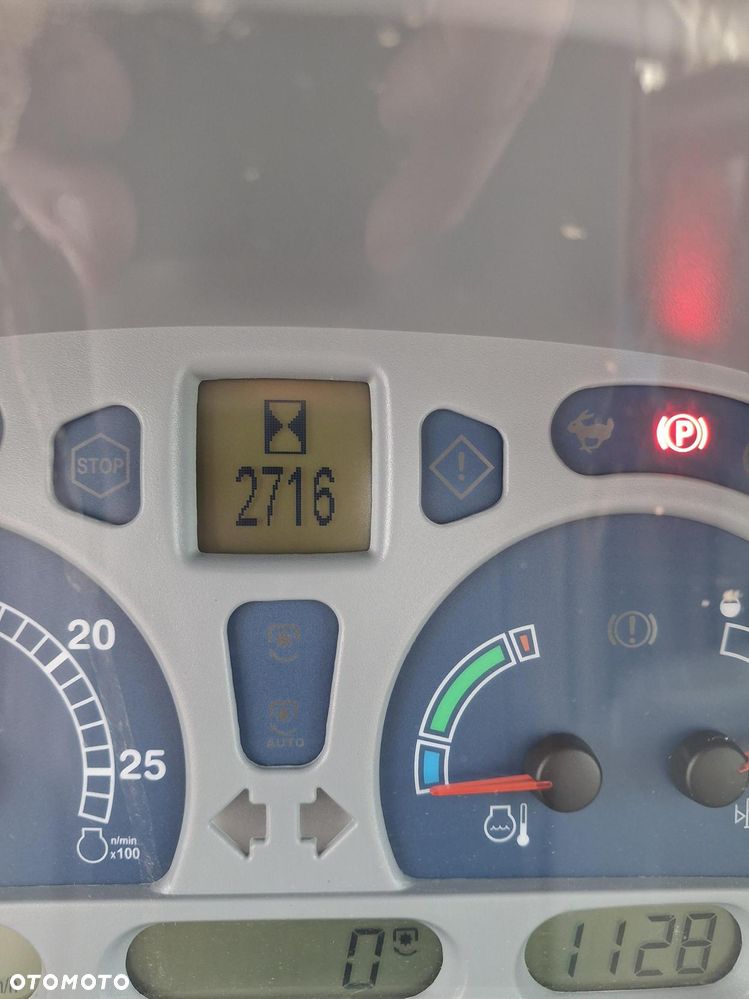 New Holland T5040 - 13