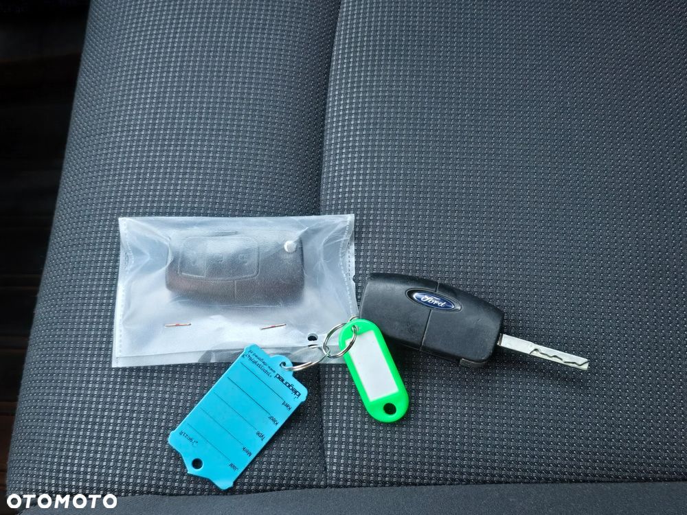 Ford S-Max 2.0 Titanium - 34