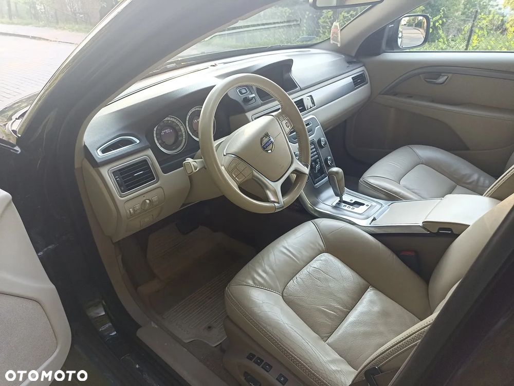 Volvo XC 70 - 7