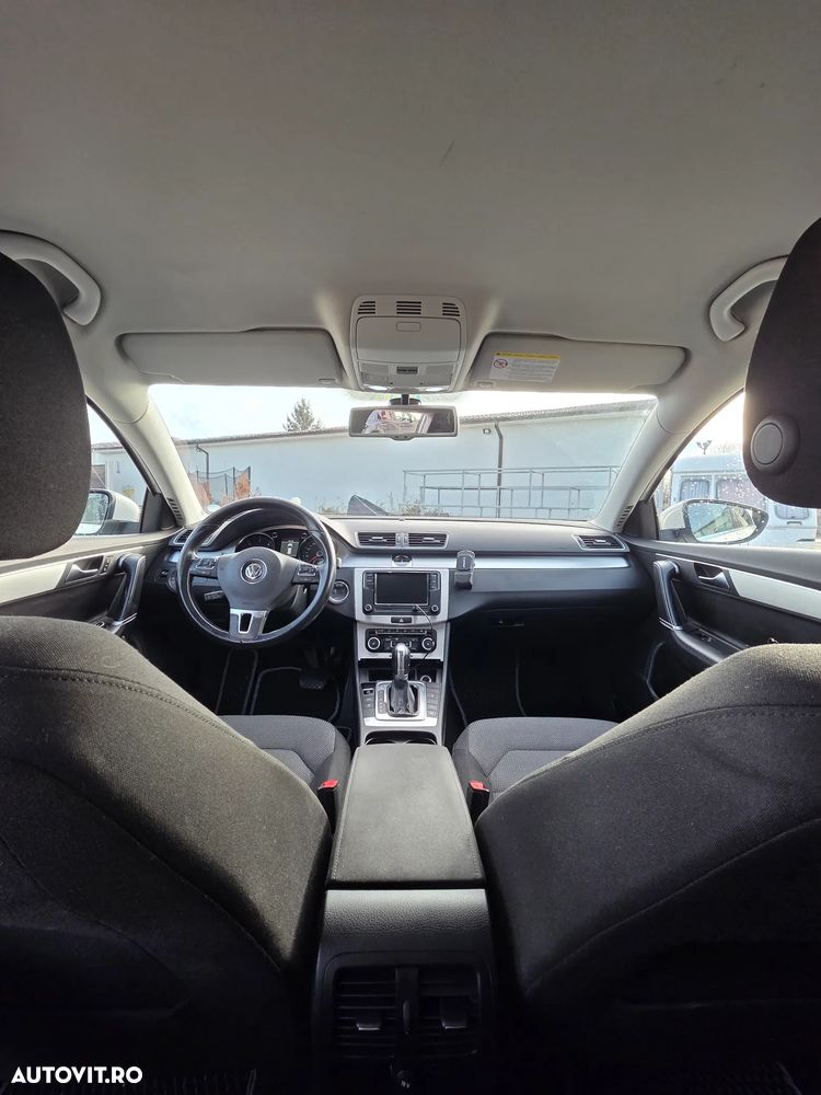 Volkswagen Passat Variant 2.0 TDI DPF DSG Highline - 10