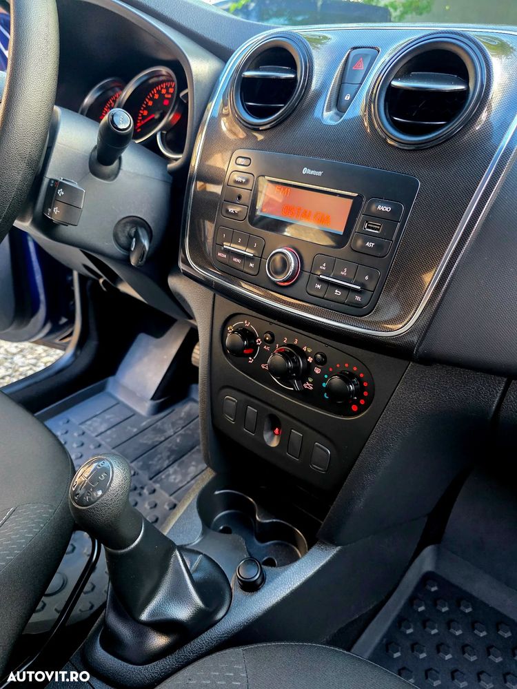 Dacia Logan 1.0 SCe SL PLUS - 10