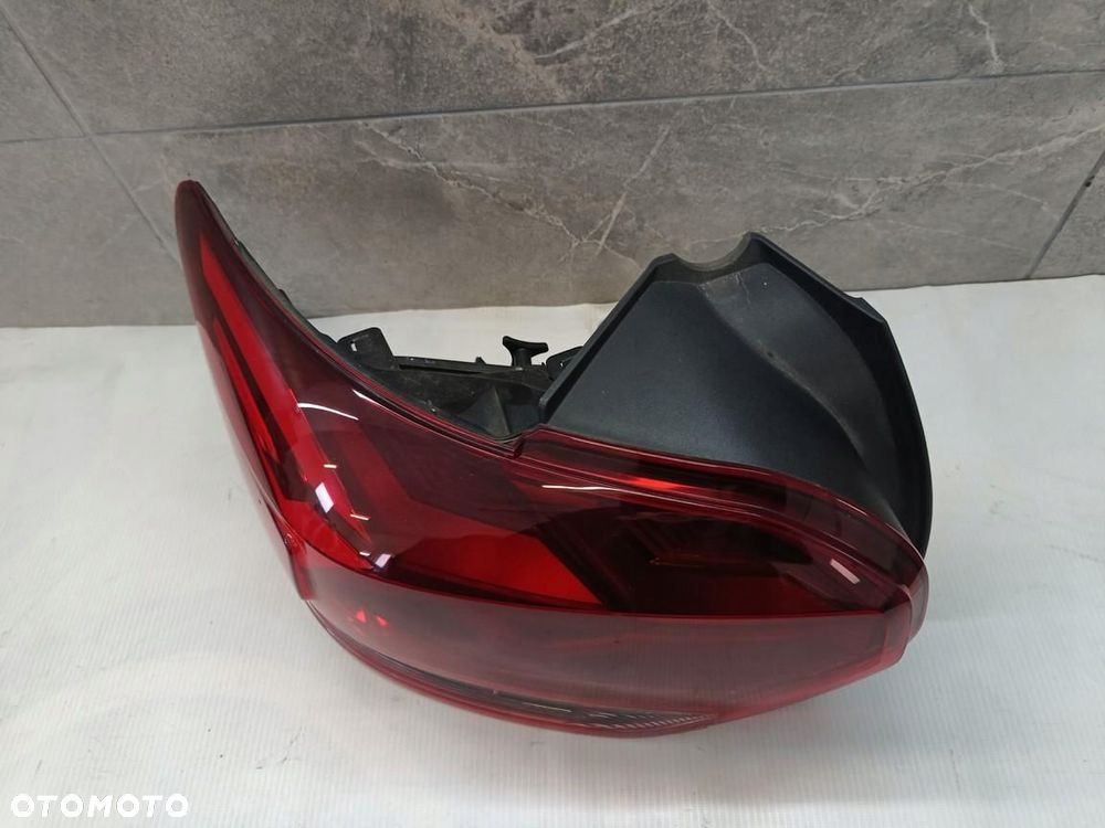 dacia sandero stepway iii 21r- lampa lewy tył 265558235r - 3