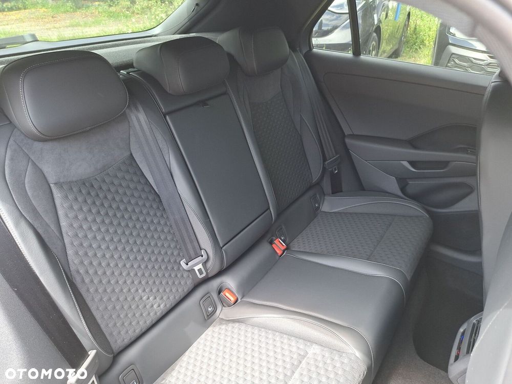 Volkswagen T-Roc 1.5 eTSI R-Line DSG - 13