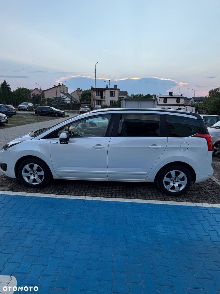 Peugeot 5008 2.0 BlueHDi Style 7os - 8