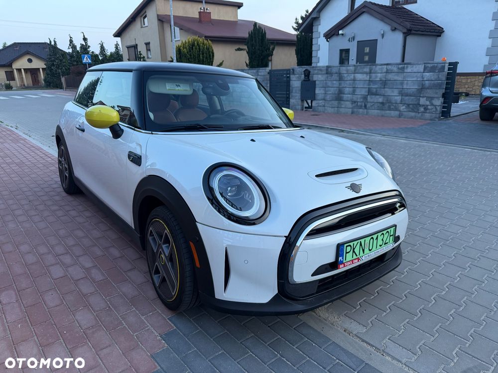 MINI Cooper SE Essential Trim - 3