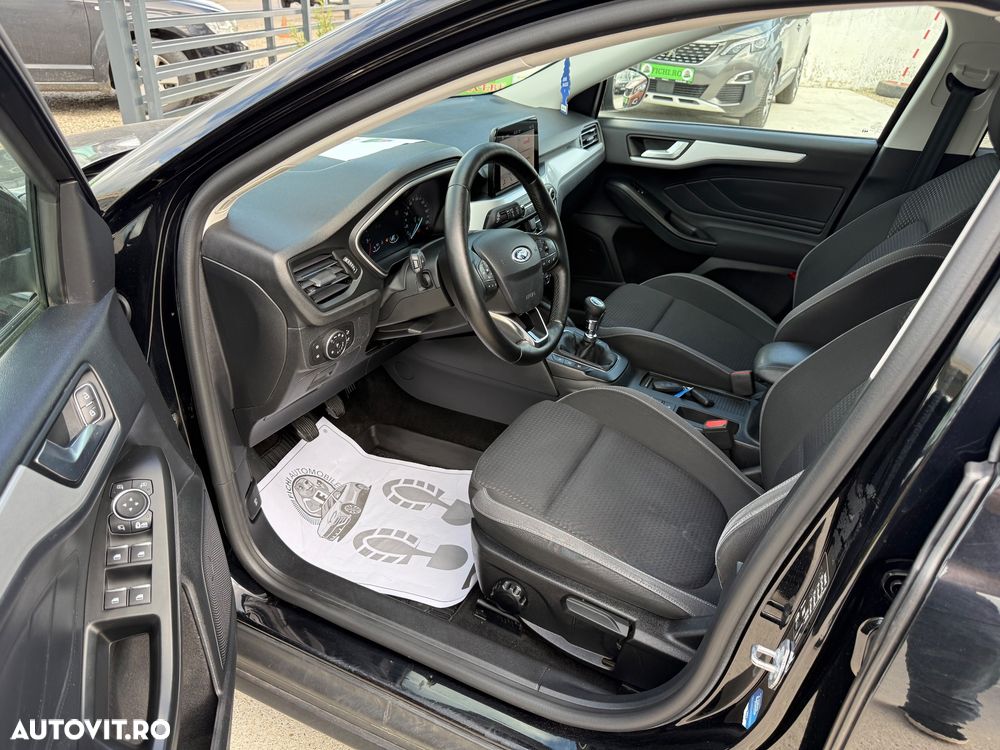 Ford Focus 1.5 EcoBlue Start-Stopp-System TITANIUM DESIGN - 11