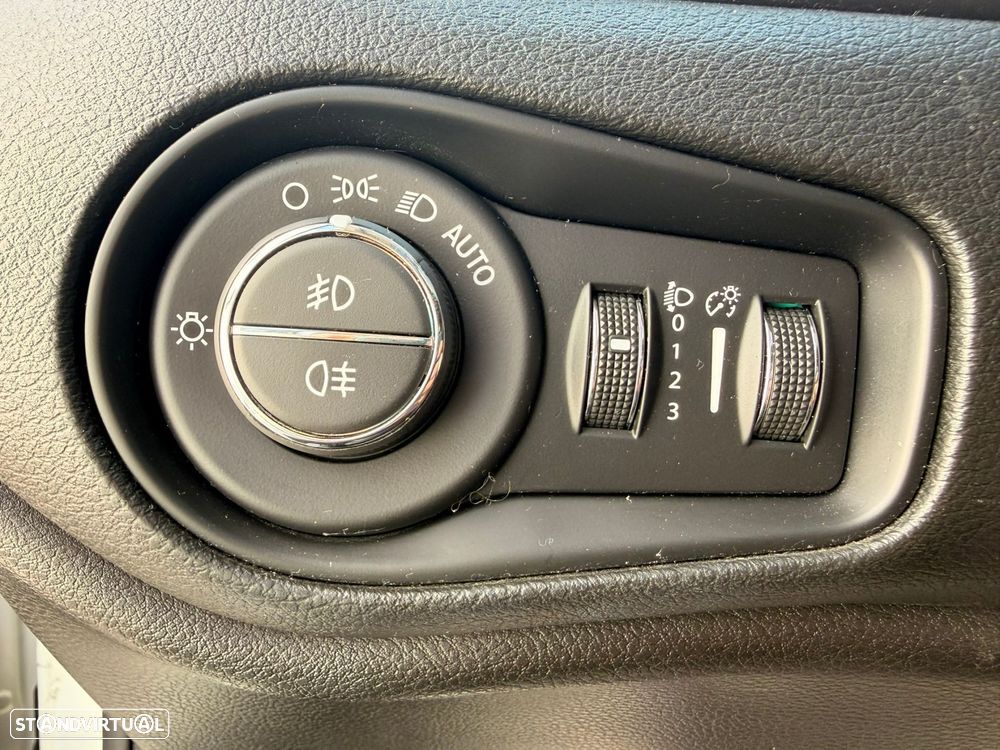Jeep Renegade 1.4 MA Limited - 26