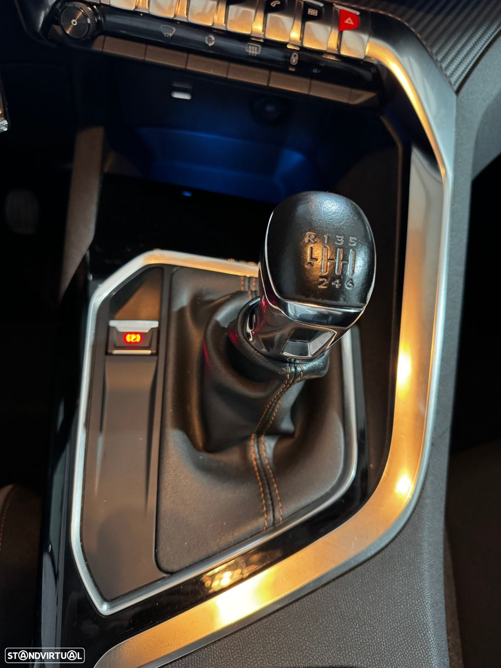 Peugeot 3008 1.5 BlueHDi Active - 18
