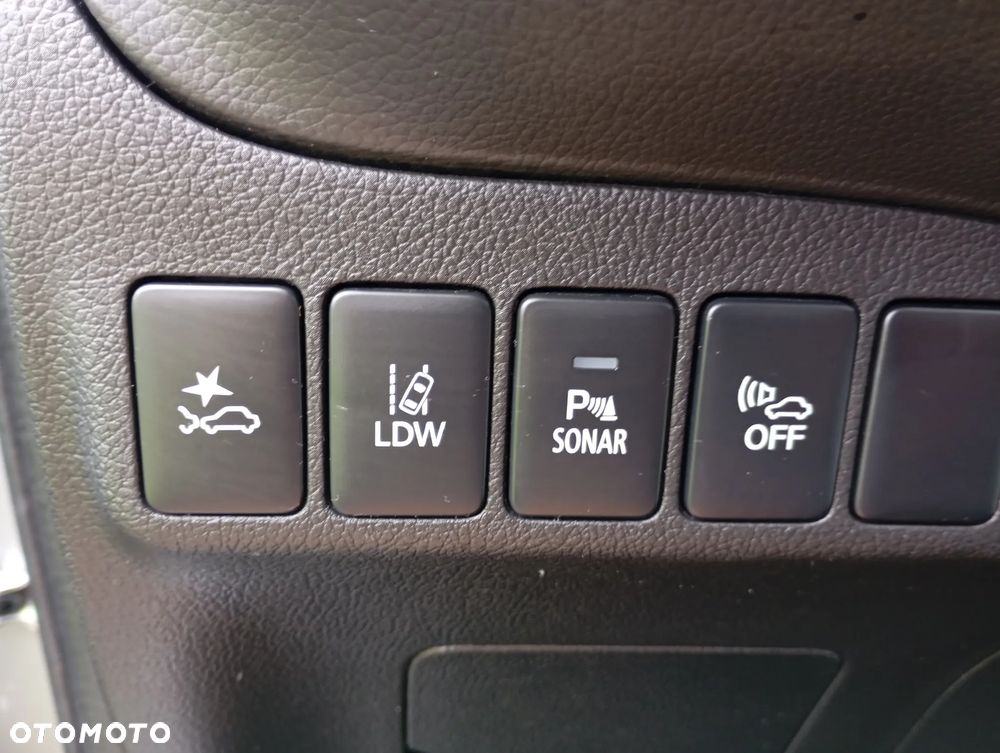 Mitsubishi Outlander - 31