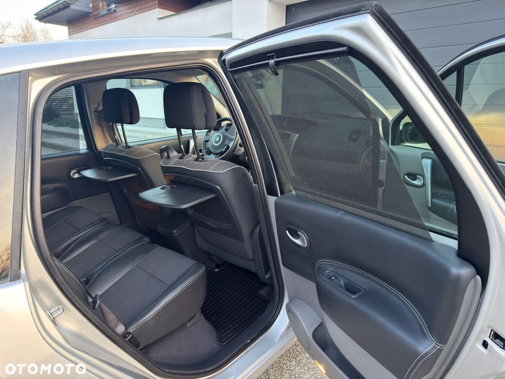 Renault Scenic 2.0 16V Privilege - 19