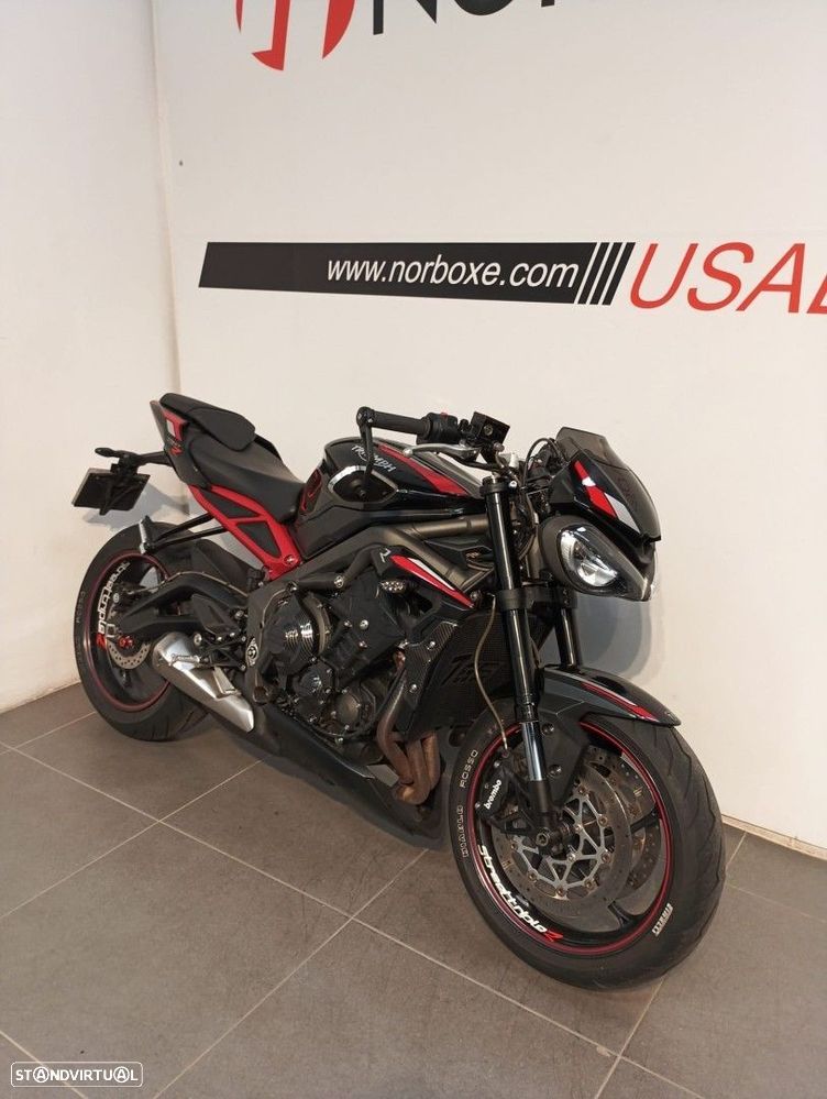 Triumph Speed Triple R - 4