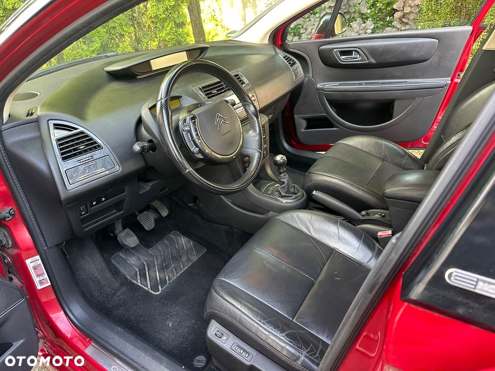 Citroën C4 2.0 HDi Exclusive - 17
