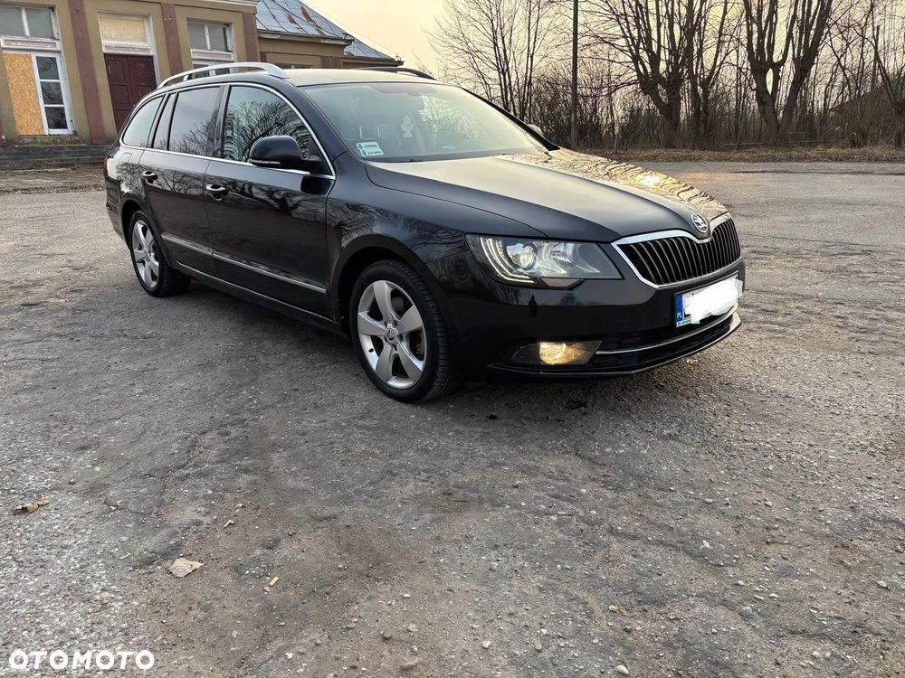Skoda Superb 2.0 TDI Platinum - 8