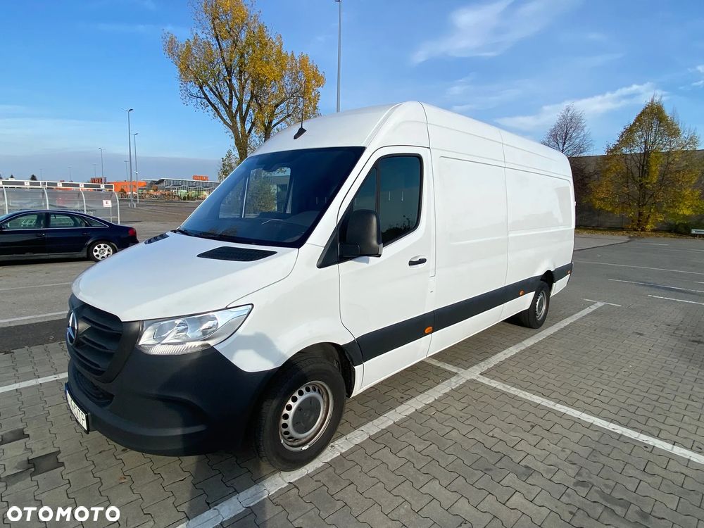 Mercedes-Benz Sprinter - 2