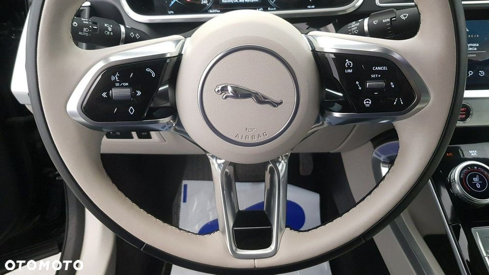 Jaguar I-Pace - 23