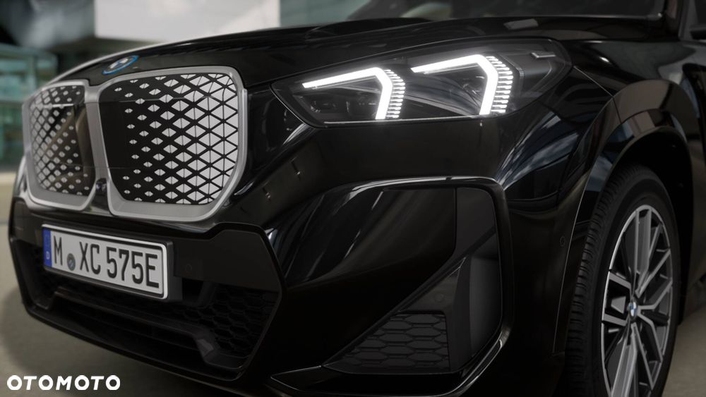 BMW iX1 eDrive20 66.5kWh M Sport Edition - 5