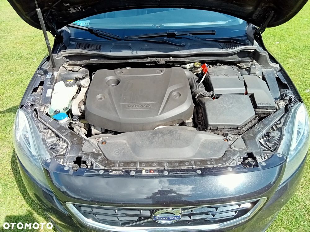 Volvo V40 D2 Summum - 12