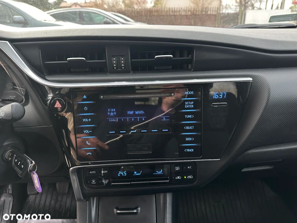 Toyota Auris - 30