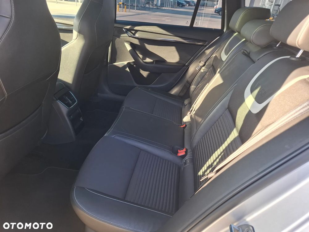 Skoda Octavia 2.0 TSI RS - 10