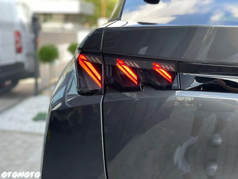 Peugeot 3008 1.2 PureTech mHEV GT E-DCS6 - 4