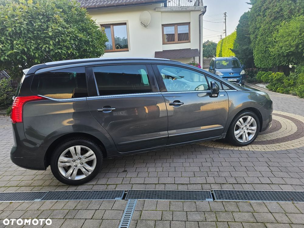 Peugeot 5008 - 3