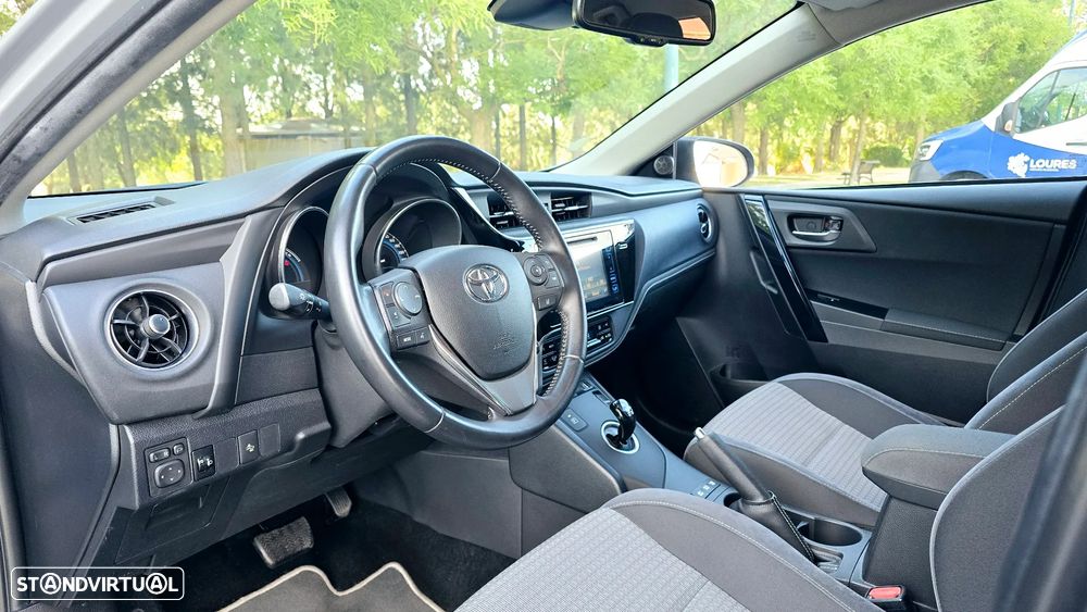 Toyota Auris 1.8 HSD Comfort +P.Techno+P.Sport - 35