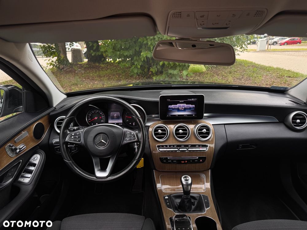 Mercedes-Benz Klasa C 180 (BlueTEC) d Avantgarde - 29