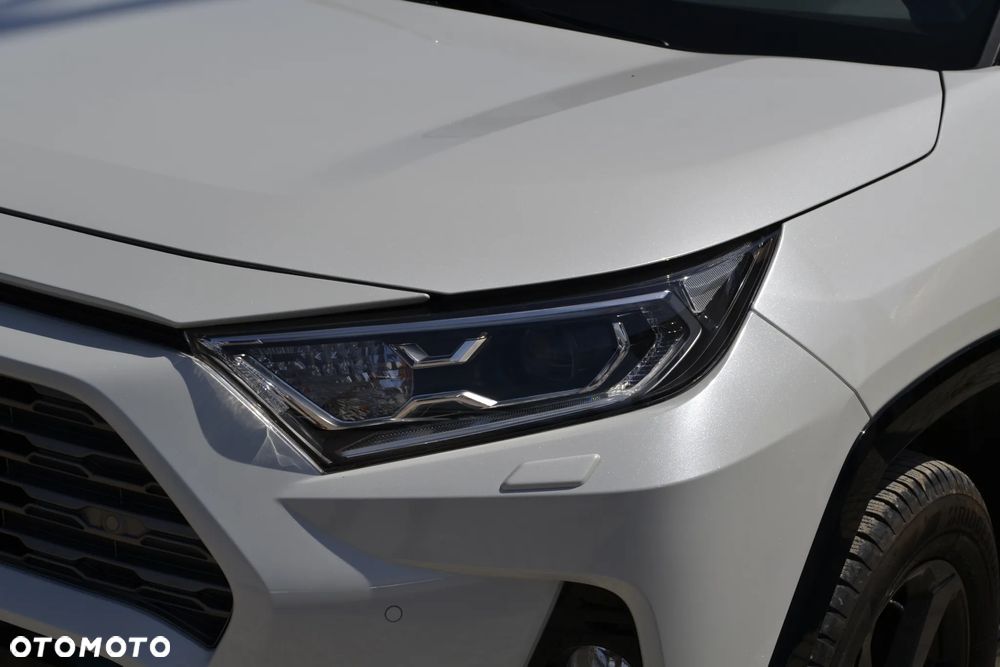 Toyota RAV4 - 4