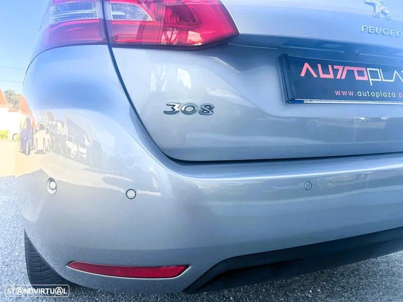 Peugeot 308 1.2 PureTech Allure - 9