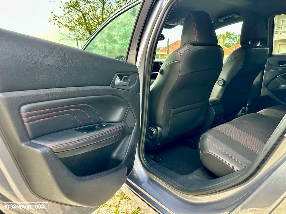 Peugeot 308 SW 1.5 BlueHDi GT EAT8 - 27