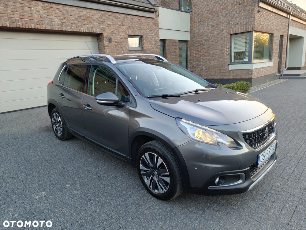 Peugeot 2008 1.2 VTi Allure - 2