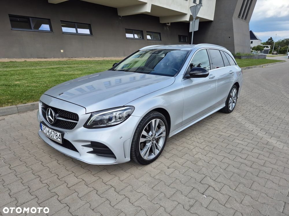 Mercedes-Benz Klasa C 220 d 4Matic 9G-TRONIC AMG Line - 2