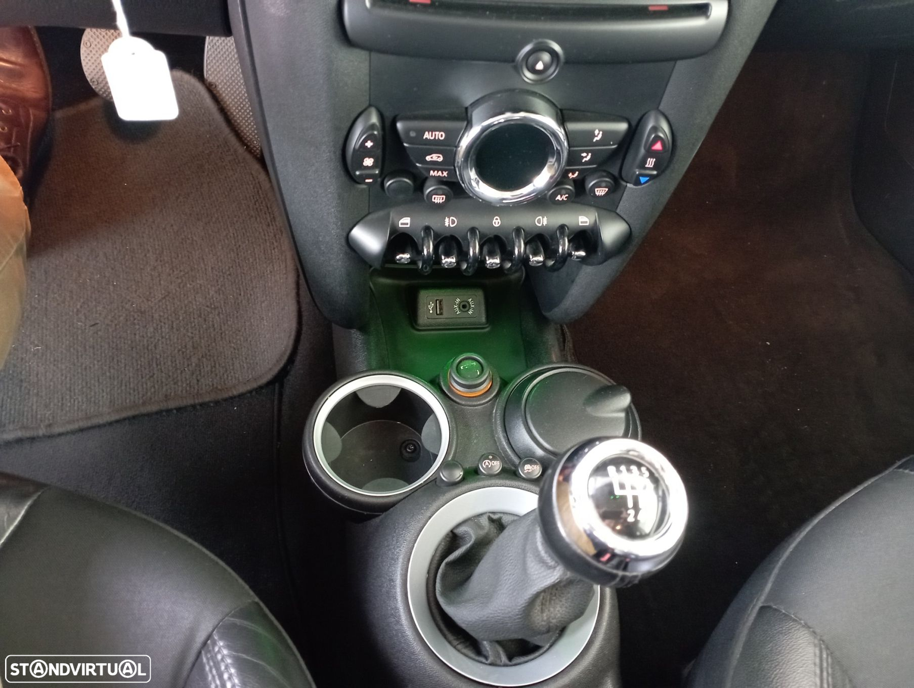 MINI 3 Portas Cooper D - 11