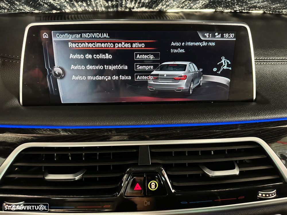 BMW 730 Ld Pack M - 38